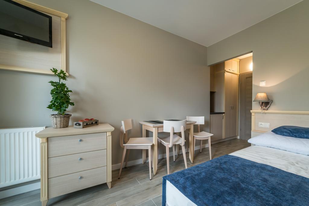 Farys Hotel Jastrzębia Góra Екстериор снимка
